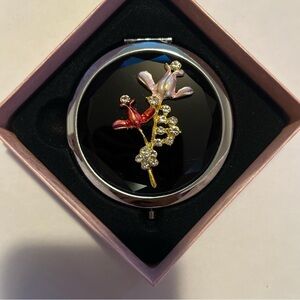 Double mirror compact